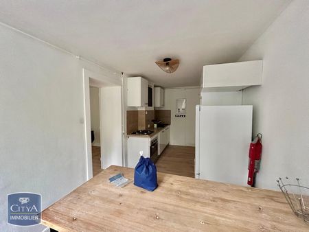 Location Appartement 2 pièces 62m² ST ETIENNE 42000 - Photo 4