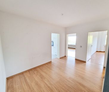 Zur Miete für Jung und Alt: Barrierearme 2-Zimmer-Wohnung mit Balkon - Photo 1