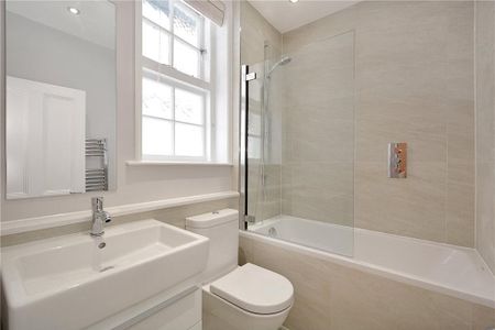 2 bedroom mews to rent - Photo 5