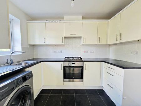 2 bedroom apartment to rent - Photo 4
