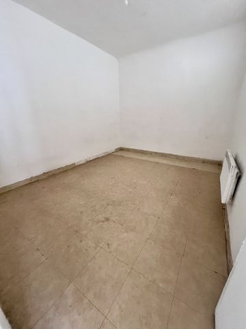 Appartement 2 pièces 34m2 MARSEILLE 3EME 465 euros - Photo 4