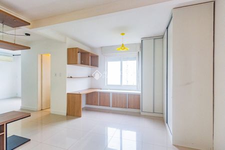 Apartamento com 1 quarto e 55m² para alugar em Jardim Lindóia, Porto Alegre. - Photo 2