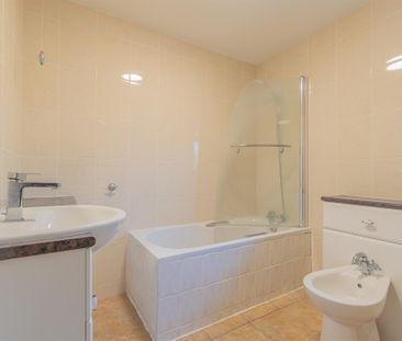 Exbury Road Blackfield Unfurnished - Photo 5