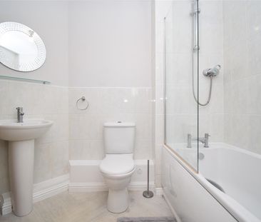 St. Christophers Walk, Wakefield - Photo 6