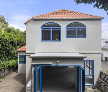 Modern 3-Bedroom in Prime Ellerslie Location - Photo 5