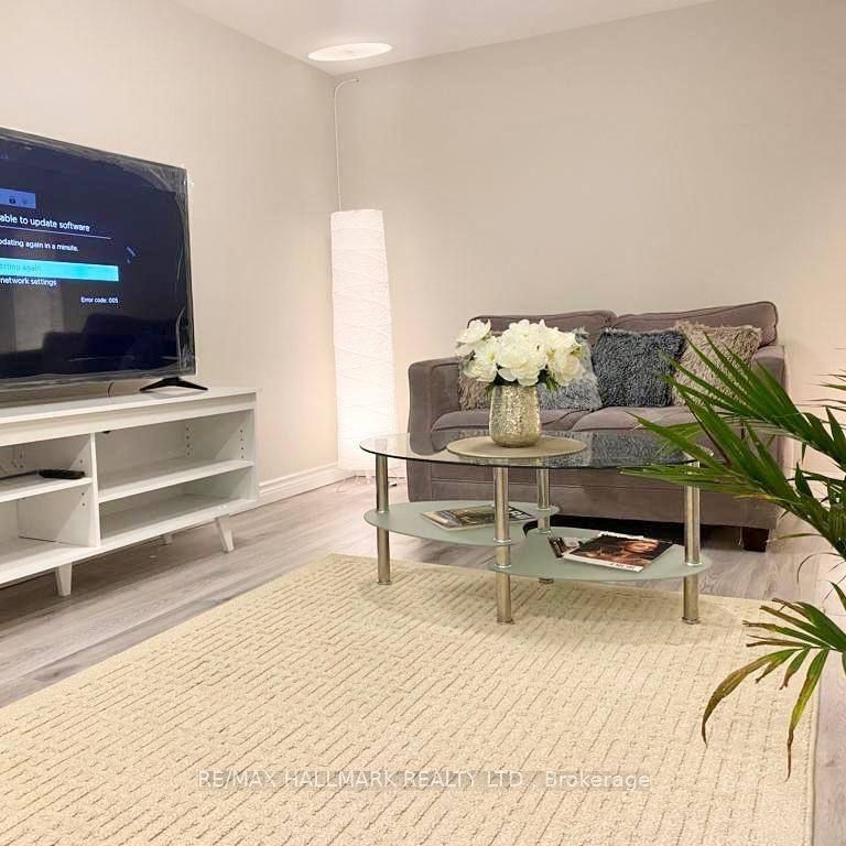 For Lease - 214 Beechy Drive Unit# BASEMENT, Richmond Hill, Ontario - Photo 1