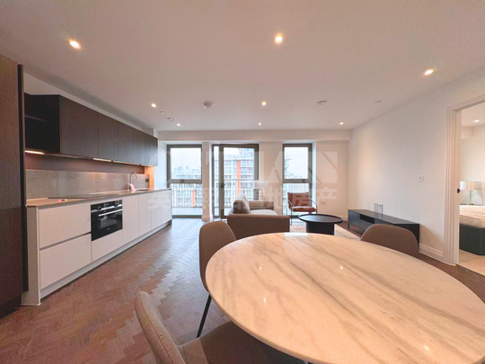 Halcyon House, 3 Eden Place London - Photo 1