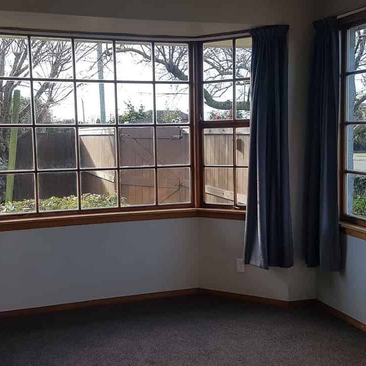 Sunny 3BR Home with garden! - Photo 1