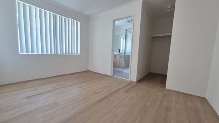 Brand New 3 Bedroom 2 Bathroom House - Photo 4