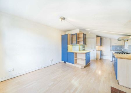 Norfolk House Road, SW16 1JQ, London - Photo 3