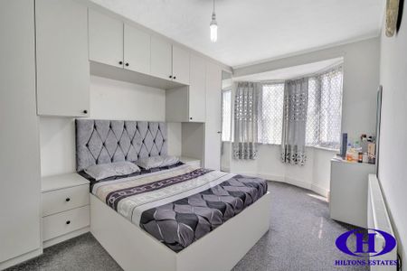 5 bedroom semi-detached house to rent - Photo 5