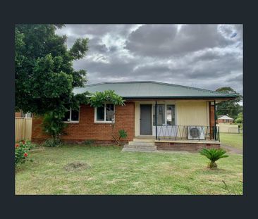 17 Homepride Avenue, Warwick Farm, NSW 2170 - Photo 2