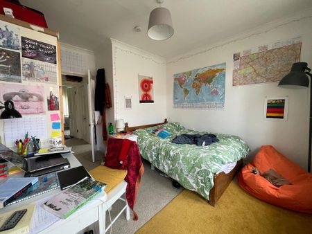 3 bedroom apartment to rent - Photo 3