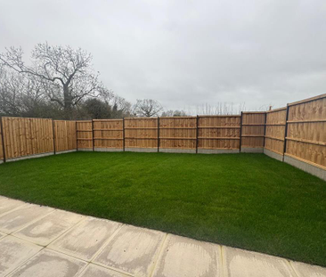 2 bedroom semi-detached house to rent - Photo 5