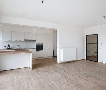 Appartement te huur in Eeklo voor € 800 met 2 slaapkamers - Photo 3