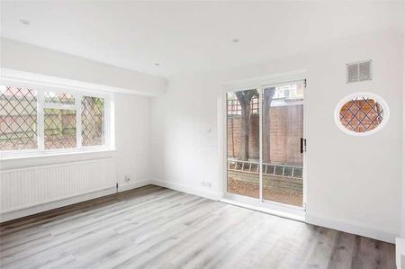 Highfield Hill, London, SE19 - Photo 2