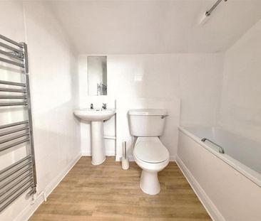 1 bedroom flat to rent - Photo 6
