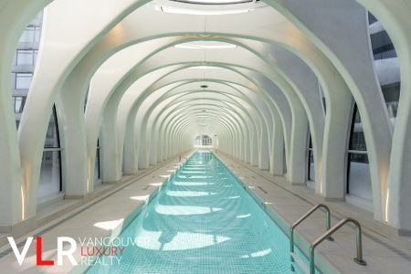 Condo in Downtown Vancouver, British Columbia - Photo 3