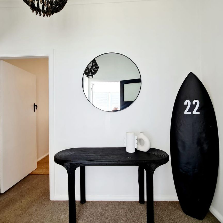 Sea Change Or Quality Of Life.. 3 x Bedroom & Lifestyle Living - Here We Come! - Photo 1