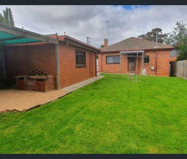 Comfort, Convenience & Future Potential - Photo 2