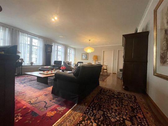 Ruim appartement met zicht op Grote Markt - Foto 1