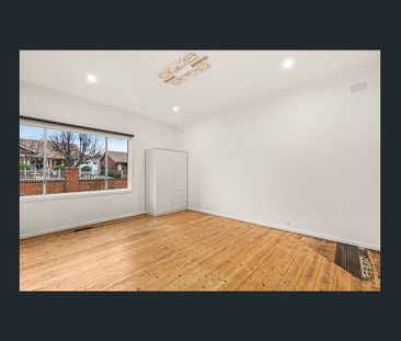 Spacious Family Home - Photo 6