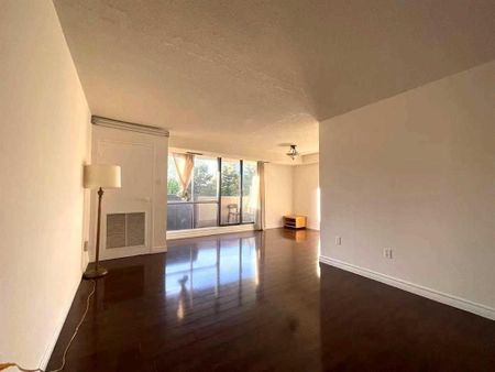 For Lease - 10 Stonehill Court Unit# 308, Toronto, Ontario - Photo 3