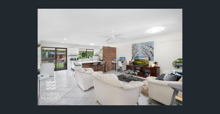 Classic Family Home - Photo 3