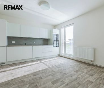 Pronájem bytu 2+kk 38 m² - Фото 3