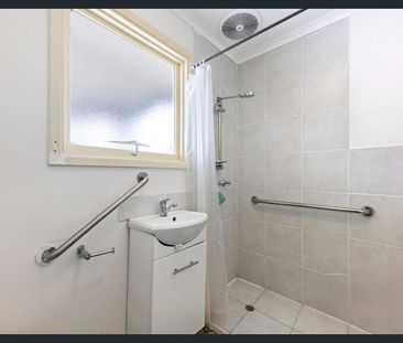 Spacious Family Home with Everyday Convenience - Photo 1