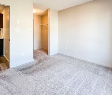 2 Bed Condo In Windermere. The Rest Of November Rent Free. Two Park... - Photo 3