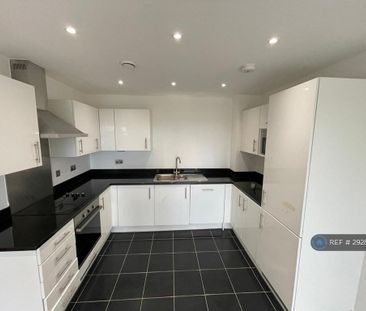 2 bedroom flat to rent - Photo 3