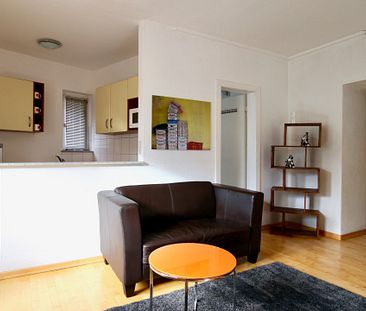 Zeitgemäß möbliertes Apartment im Herzen von Köln - Photo 1