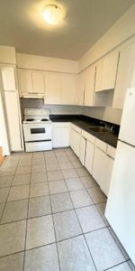 1 CH - 1 SDB - Montréal - $1,345 /mo - Photo 3