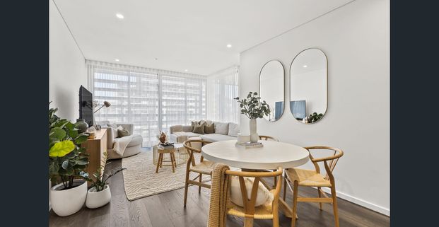 Sleek, Modern and Convenient - Photo 1