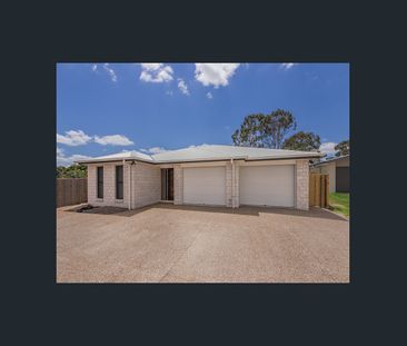 Beautiful duplex in quiet complex. - Photo 6