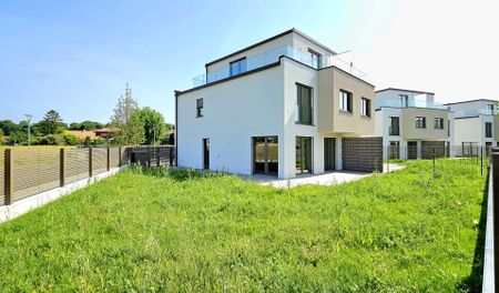 Mietkauf: Exklusive große Doppelhaushälfte auf Eckgrundstück - Modern - Lichtdurchflutet - Photo 3