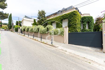House for rent in Sarrià - Photo 3