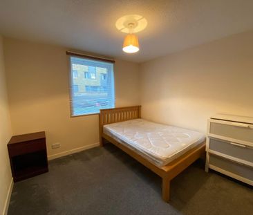 3 bedroom flat to rent - Photo 5