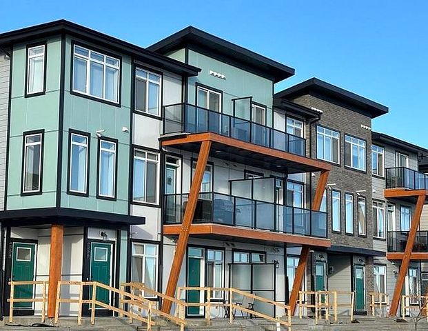 Spacious 2&3 Bedroom Townhomes available for rent in Seton! | 4613 Seton Dr, Calgary - Photo 1