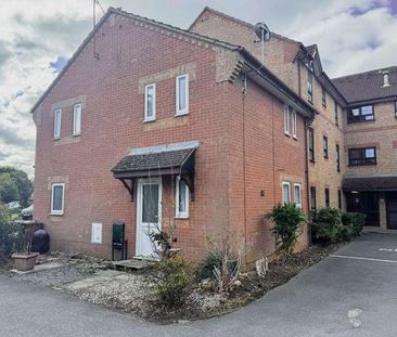 Albany Walk, Woodston, Peterborough, PE2 - Photo 1