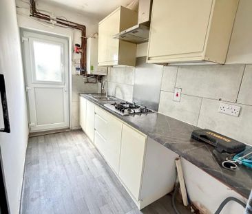 3 bedroom townhouse to rent - Photo 3