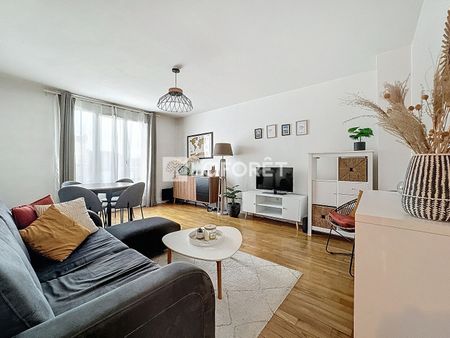 Apartment - Photo 2