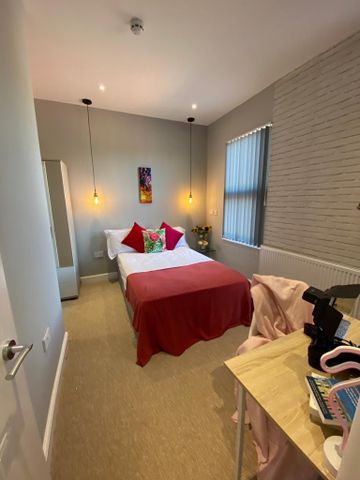 5 bedroom terraced house to rent - Photo 5