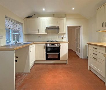 2 bedroom end of terrace house to rent - Photo 6