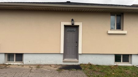 For Lease - 2256 Stanley Avenue Unit# Bsmt, Niagara Falls, Ontario - Photo 2