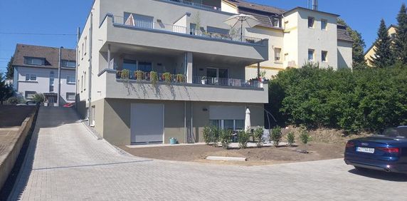 WBS-ERFORDERLICH 4,5-Zimmer Wohnung mit Terrasse in Bochum-Linden - Photo 2