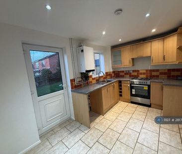 2 bedroom semi-detached house to rent - Photo 2