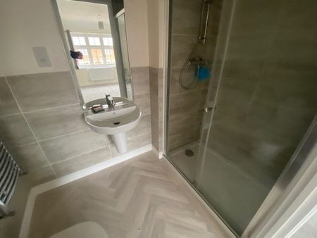 Kellerman Road, Ledsham Village - Photo 4