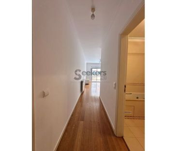 2 room luxury Flat for rent in Cascais, Portugal - Photo 3